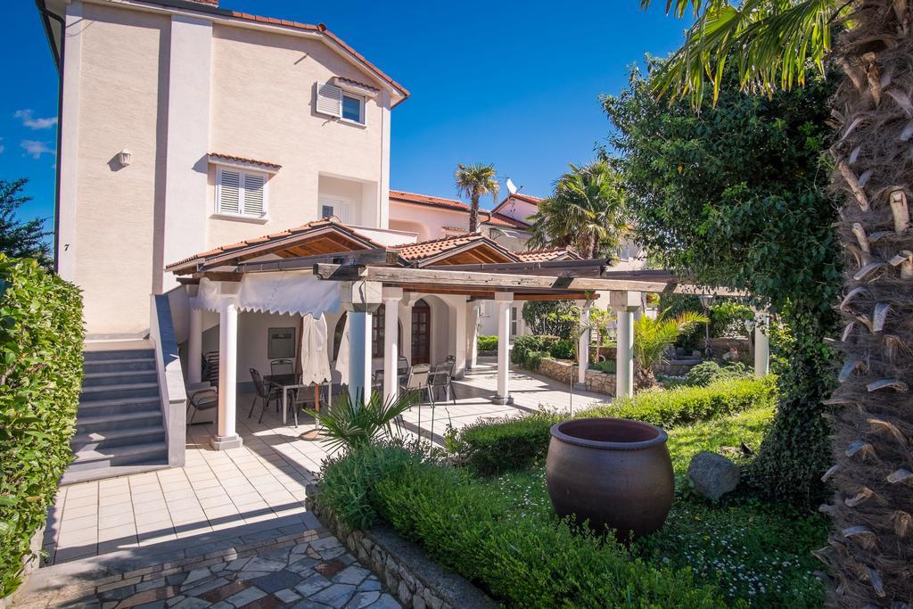 Villa Palma Malinska Exteriér fotografie